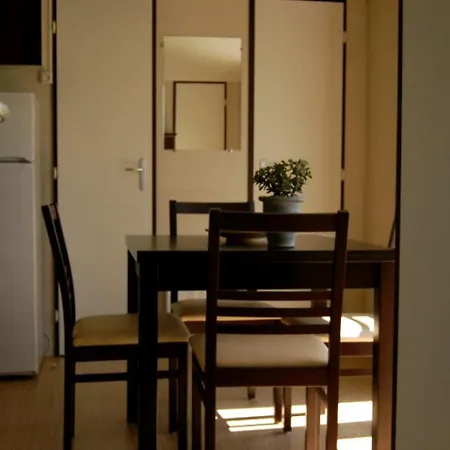 Simple For Four With Free Wi-fi In Liege, Belgium *